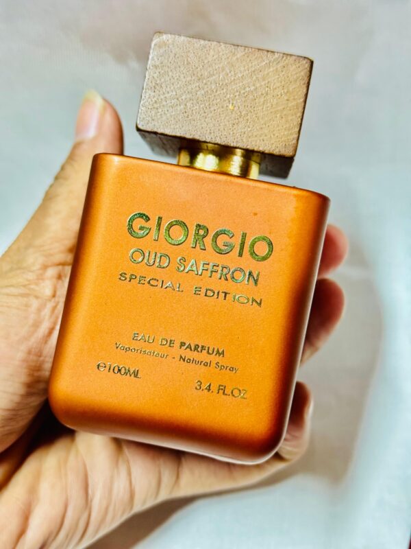 Giorgio Oud Saffron Perfume